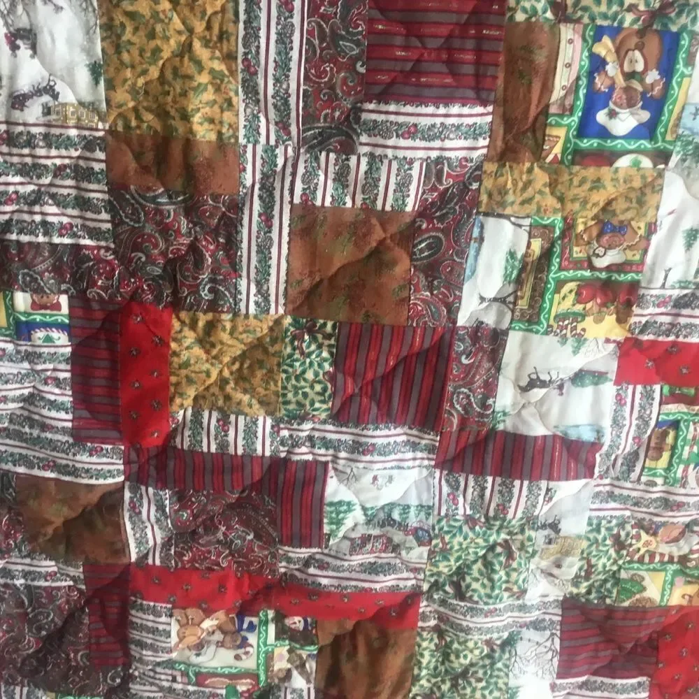 NWT Hand Crafted “Country Home” Christmas Large  Quilt